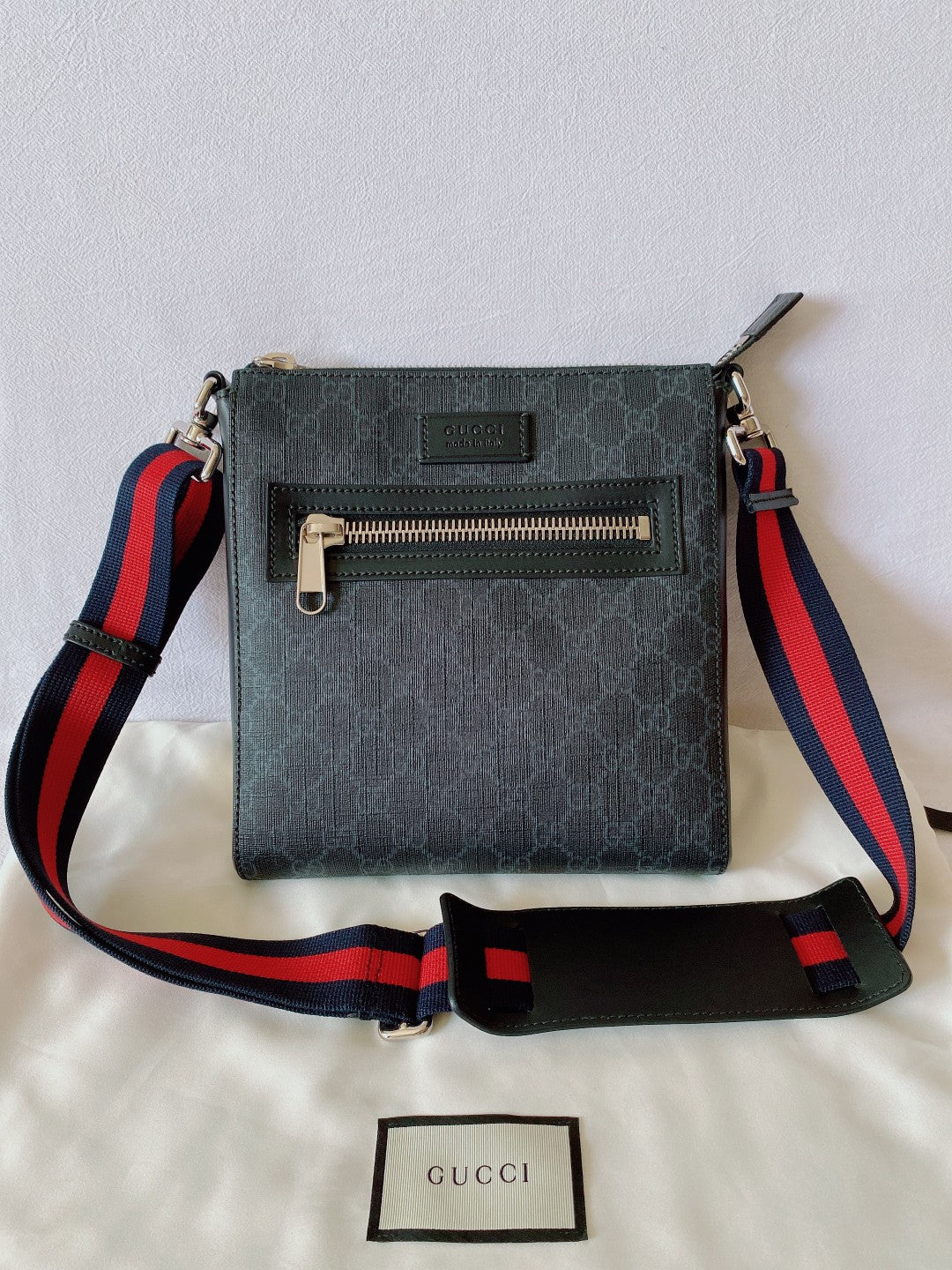 Gucci GG Supreme Printed Striped Knitted Strap Crossbody Bag