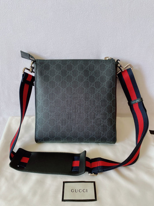 Gucci GG Supreme Printed Striped Knitted Strap Crossbody Bag