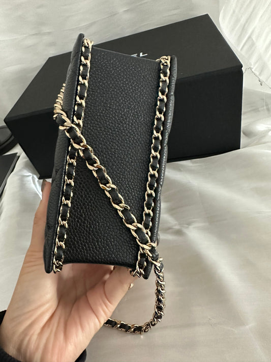 Chanel Embossed Lychee Patterned Chain Bag Crossbody Bag