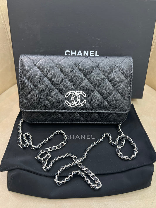 Chanel Black Lychee Skin Diamond Patterned Shoulder Crossbody Bag