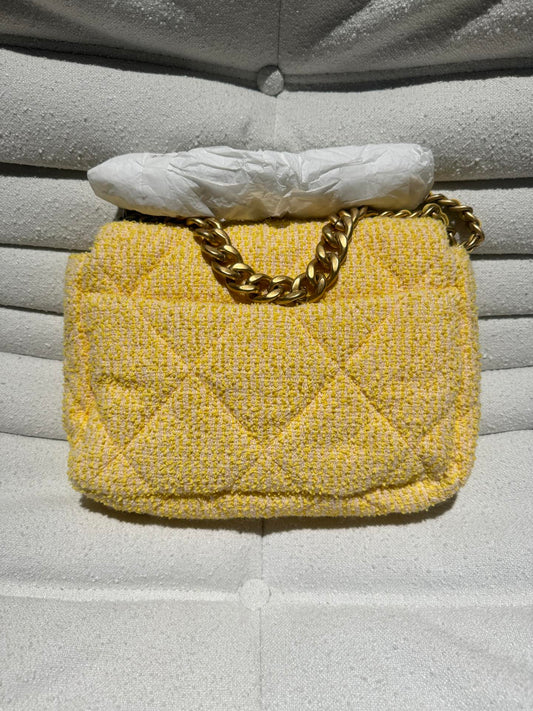 Chanel Gold Buckle Flap Bag Chain Bag Shoulder Bag Crossbody Bag