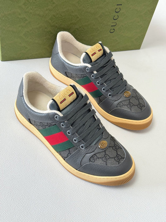 Gucci Supreme Low Cut Lace Up Sneakers EU40