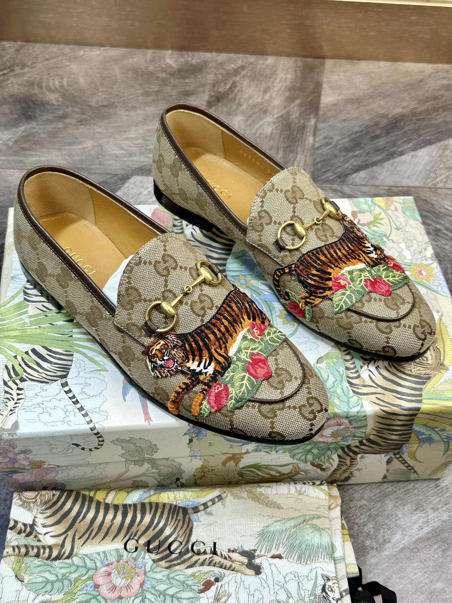 Gucci Supreme Tiger Embroidered Horsebit Loafer Shoes