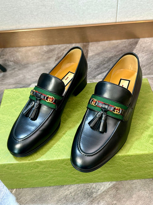 Gucci Lnterlocking Red green Ribbon Black Tassel Loafers