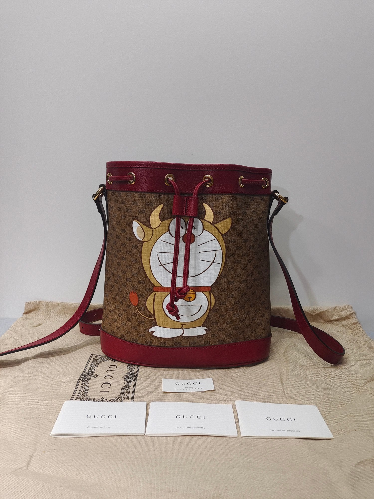 Gucci × Doraemon Co branded Bucket Bag Shoulder Bag Crossbody Bag