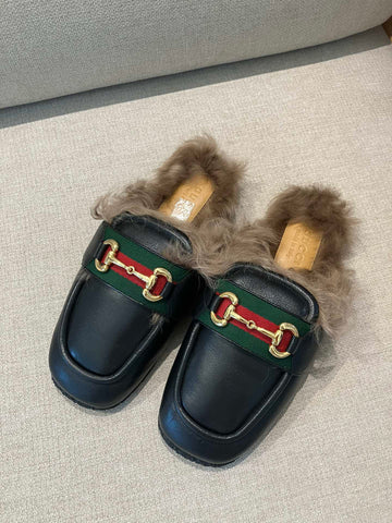 Gucci Round Toe Flat Bottomed Plush Slippers