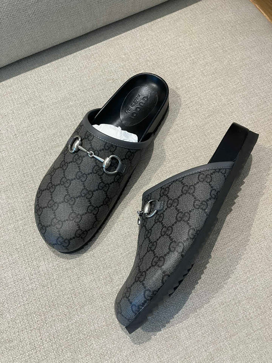 Gucci Supreme Men's Round Head Horsebit Slippers