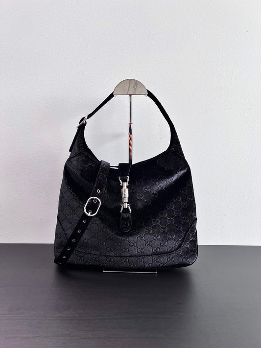 Gucci Jackie 1961 Black Velvet Lock Buckle Shoulder Handbag