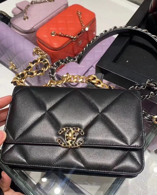 Chanel 19 WOC Knob Chip Pack Shoulder Crossbody Bag