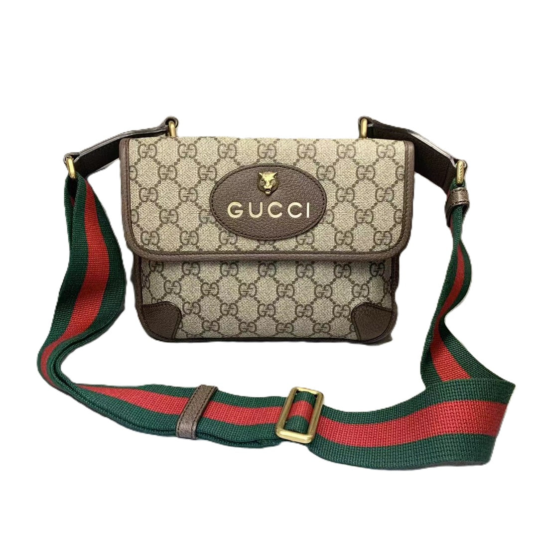 Gucci GG Supreme Canvas Messenger Bag