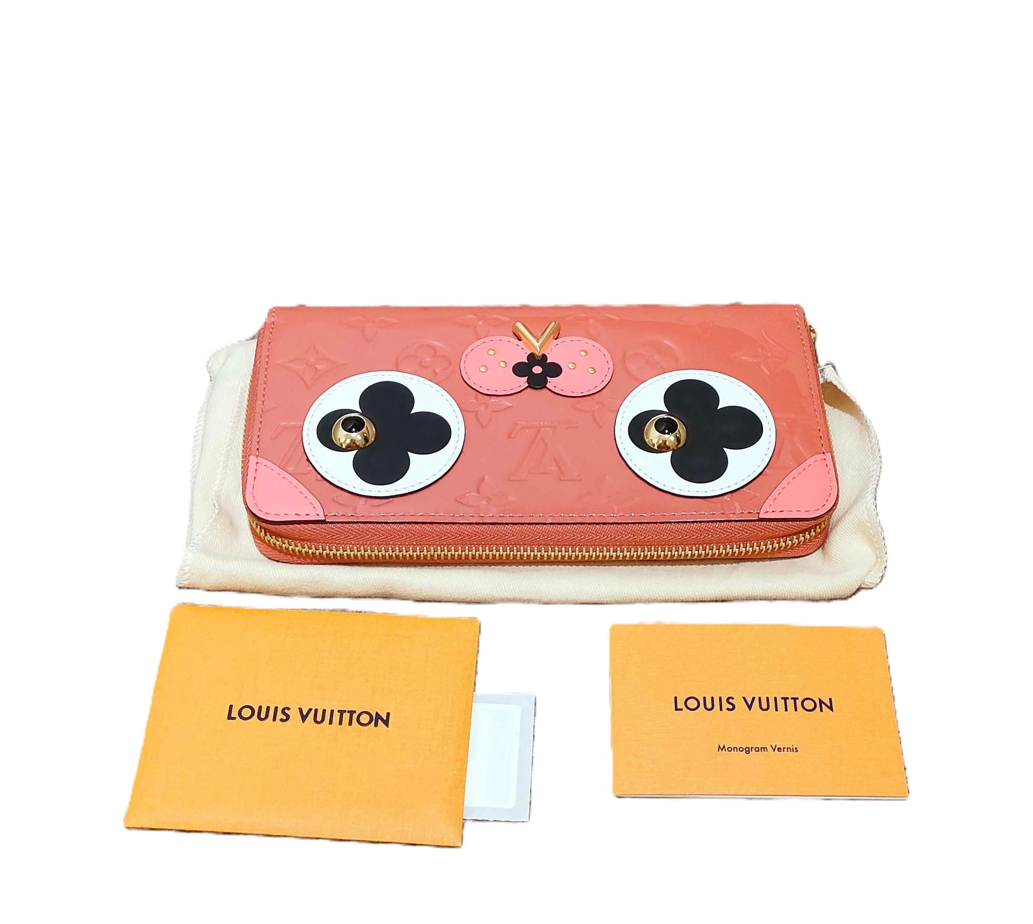 Louis Vuitton Monogram Dog Zipper Wallet