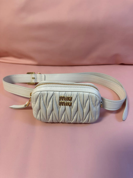 MIUMIU Matelasse White Leather Waist bag Chest bag